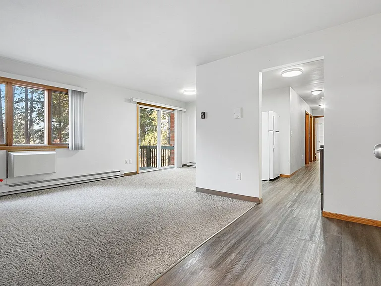 East Shore Apartments — Photo 2
