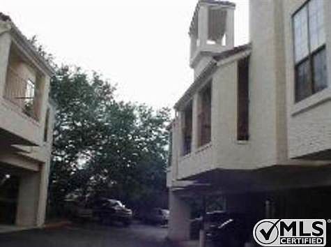 3rd image of 2255 Thousand Oaks Dr APT 206