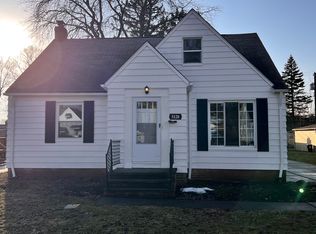 5128 Catherine St, Maple Heights, OH