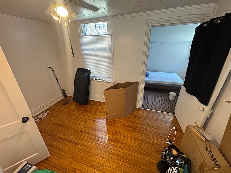 125 King St E — Photo 13