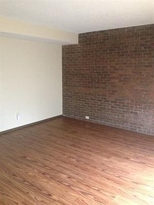 5th image of 3614 Candlewyck Club Dr APT B