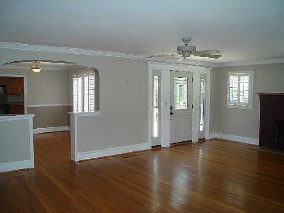 brkfst room from dining rm