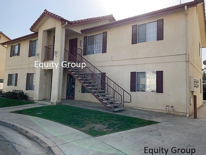 1st image of 3735 W Myrtle Ct