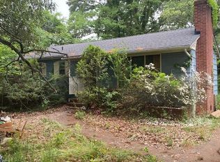 7920 Elizabeth Rd, Pasadena, MD 21122