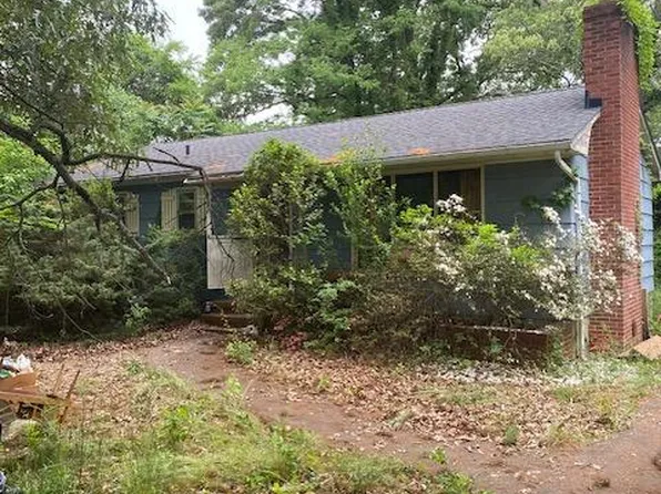 7920 Elizabeth Rd, Pasadena, MD 21122