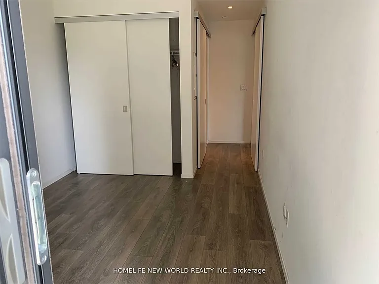 159 Dundas St E #905 — Photo 5