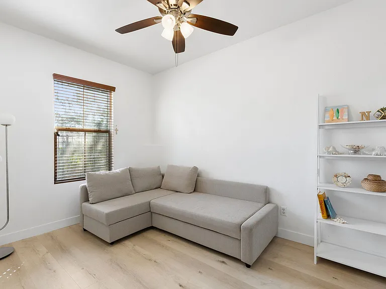 2281 Huntington Point Rd #139 — Photo 4