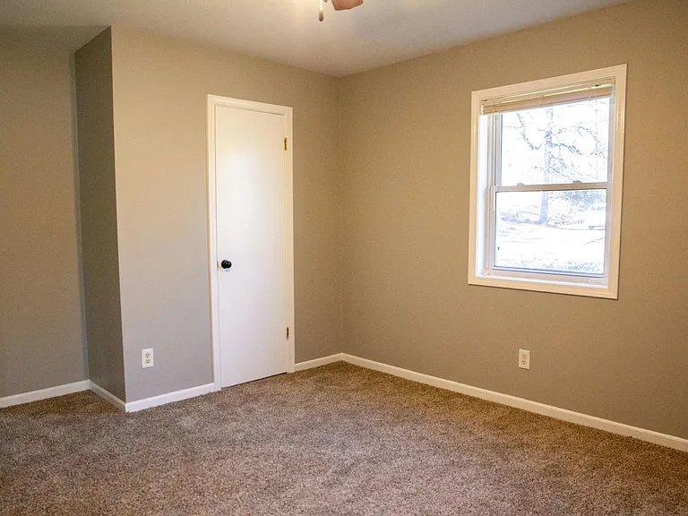 24 Barclay Dr — Photo 10
