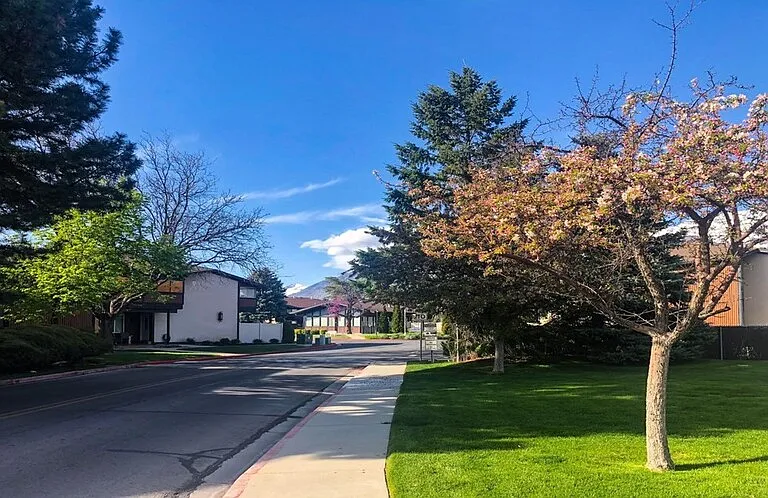 175 W Garden Park Dr — Photo 2