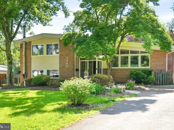 8900 Camfield Dr, Alexandria, VA 22308