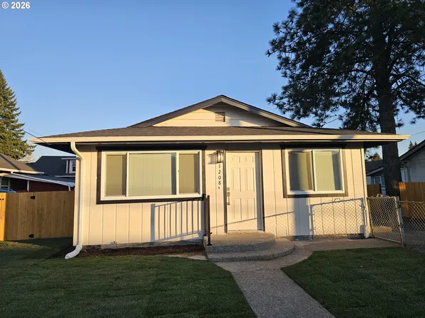1208 Pacific Ave S, Kelso, WA 98626
