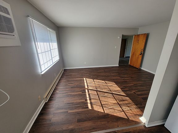 3rd image of 2859 S Meridian St #C28