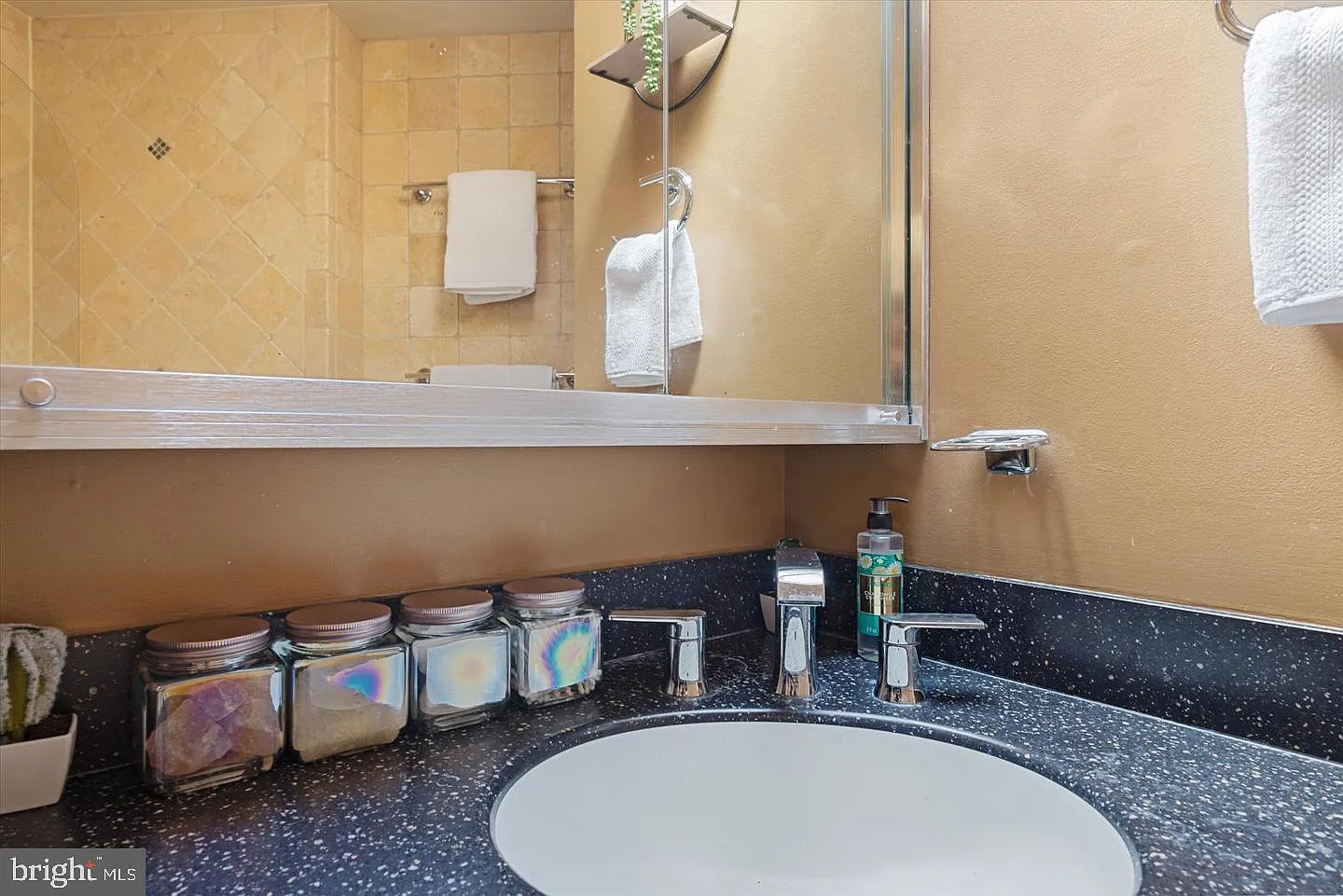 2 bed, 2.5 bath, 1538 sqft, $5,500 — Photo 4