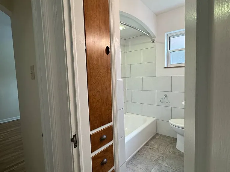 802 Kenwick Rd — Photo 14