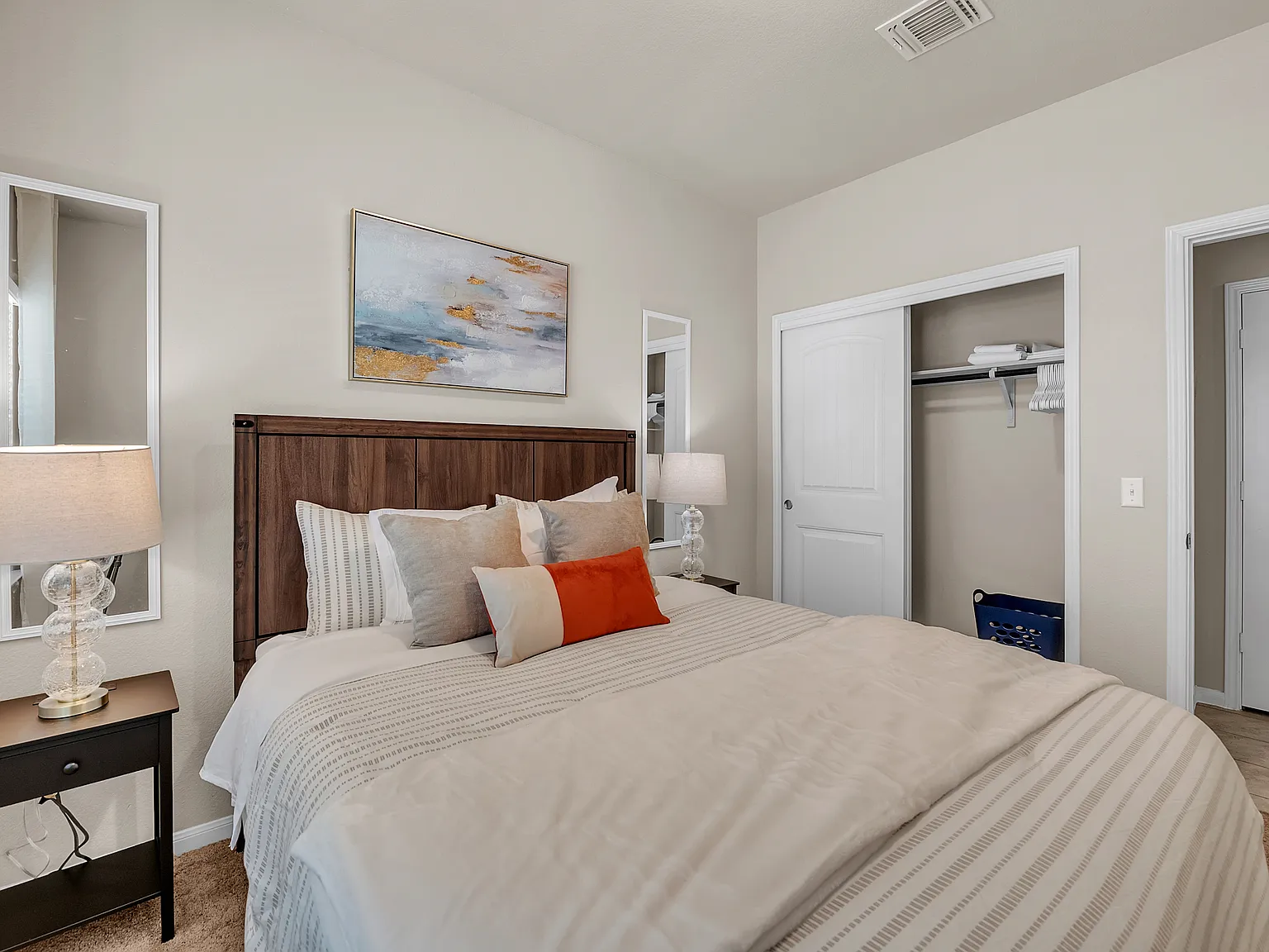 4 bed, 1789 sqft, $4,800 — Photo 4