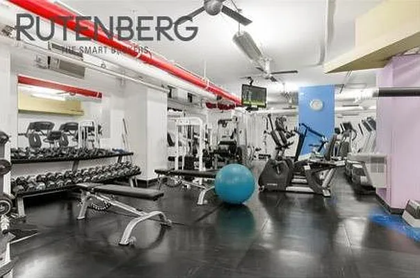 Rented by R New York | media 20