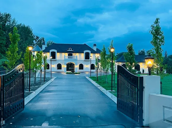 2829 224th St, Langley, BC V2Z 3B4