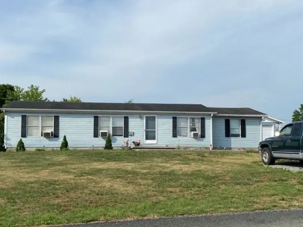 3646 West Ave, Greencastle, PA 17225