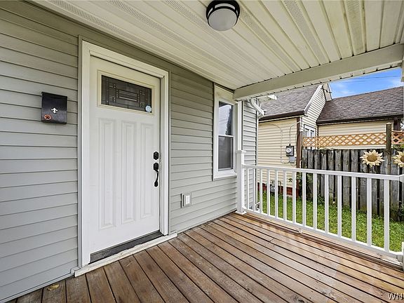 4th image of 111 Dart St
