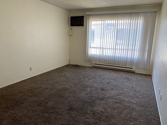 2nd image of 560 S Richmond Ave APT 4