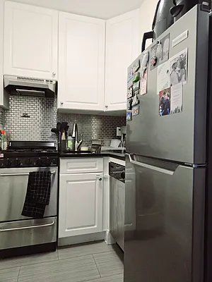 Rented by New York Dwellings LLC | media 4