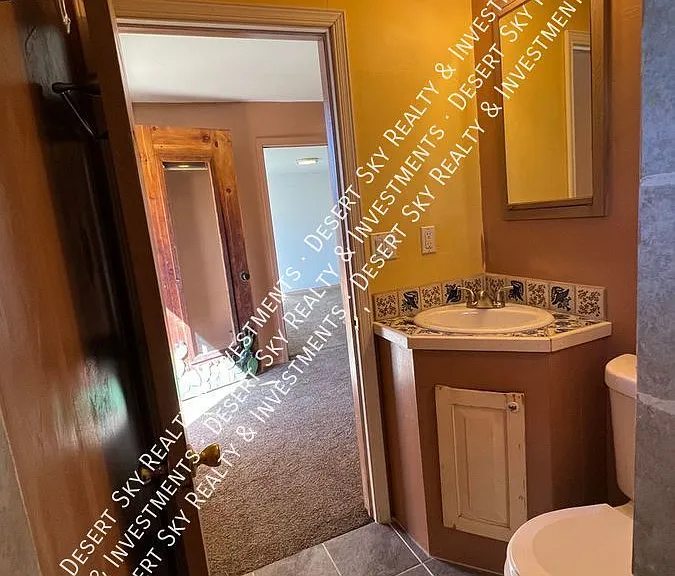 1125 Luna St #B — Photo 11