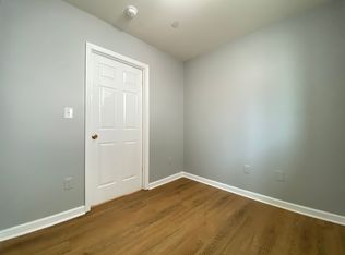 39 Riverside Ln #1F, Staten Island, NY 10302