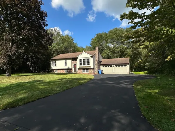 17 Nemczuk Drive, Norwich, CT 06360