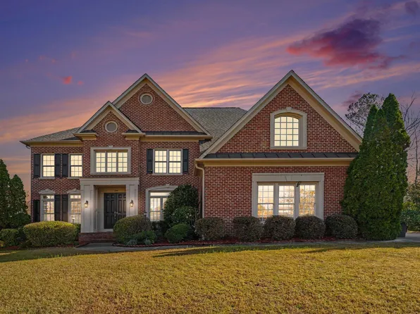 104 Douty Ct, Cary, NC 27519