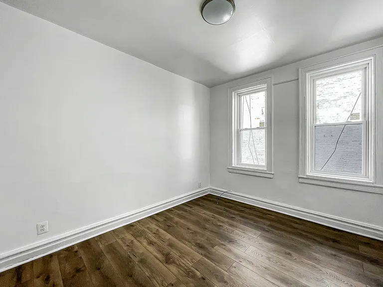 9506 4th Ave #2R — Photo 3
