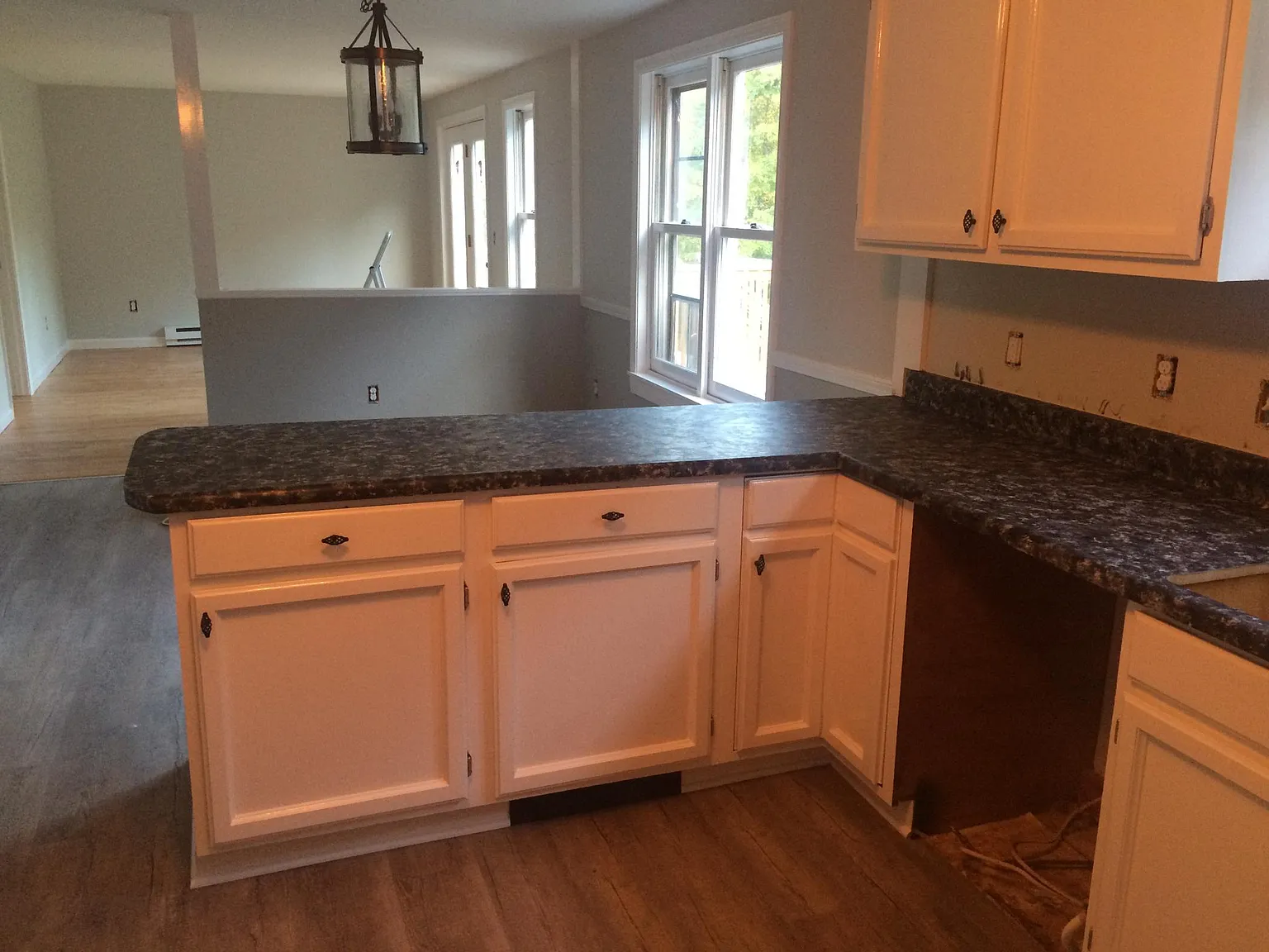 10 Beehive Dr — Photo 2
