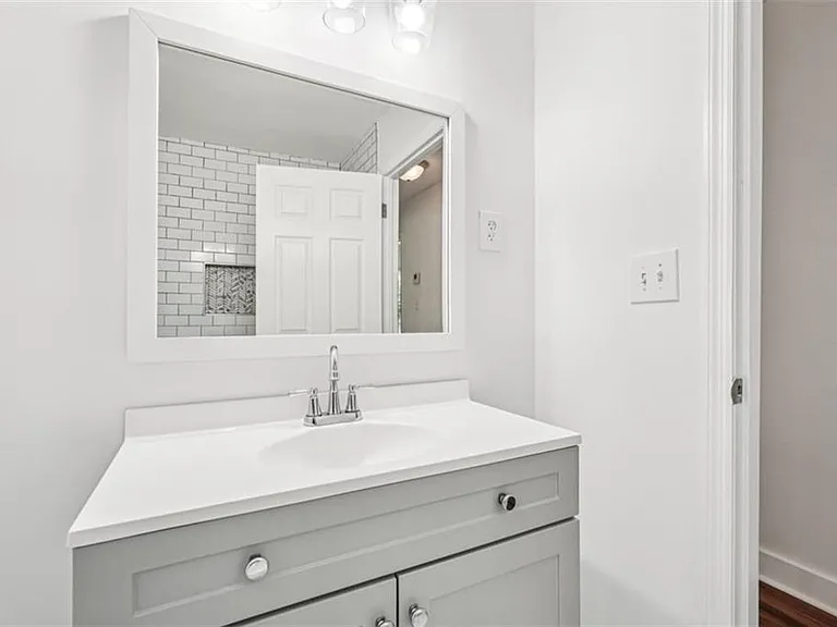 119 Kelso Dr SW — Photo 19