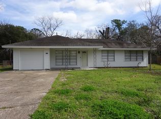 5834 Burr Oak Dr, Houston, TX 77092
