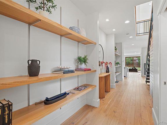 5th image of 2234 W Parkhill Avenue