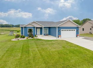 3899 S Elaine Dr, Warsaw, IN 46580