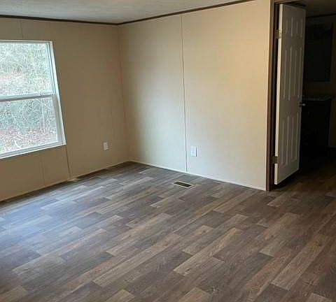 4th image of 210 Gemini Dr #210