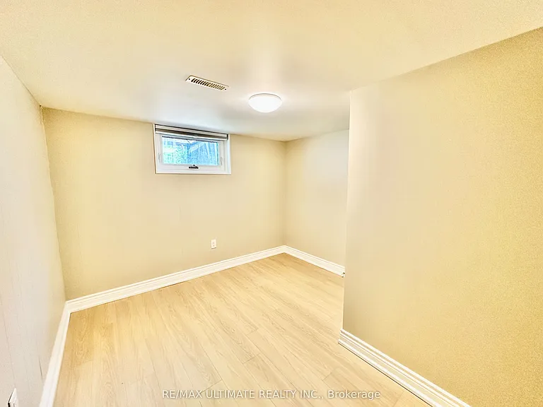 225 Ferris Rd #BASEMENT — Photo 17