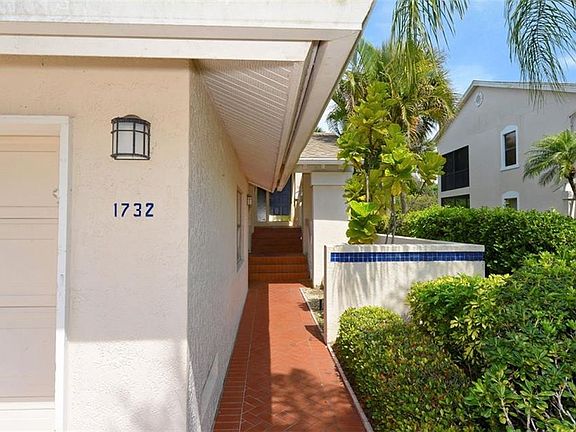 2nd image of 1732 Starling Dr