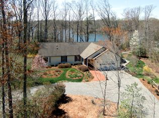 535 Hatches Ave, Callao, VA 22435