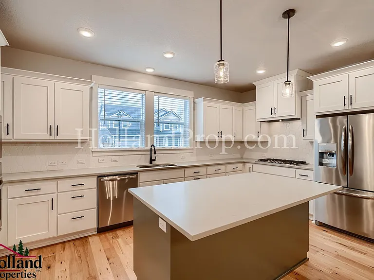 5981 SE Skylight St — Photo 8