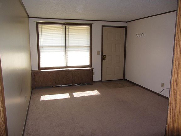 4th image of 5087 Castlewood Way #1