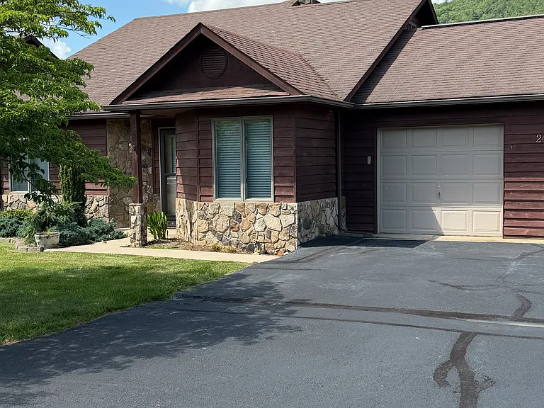 244B Sage Valley Cir — Photo 2