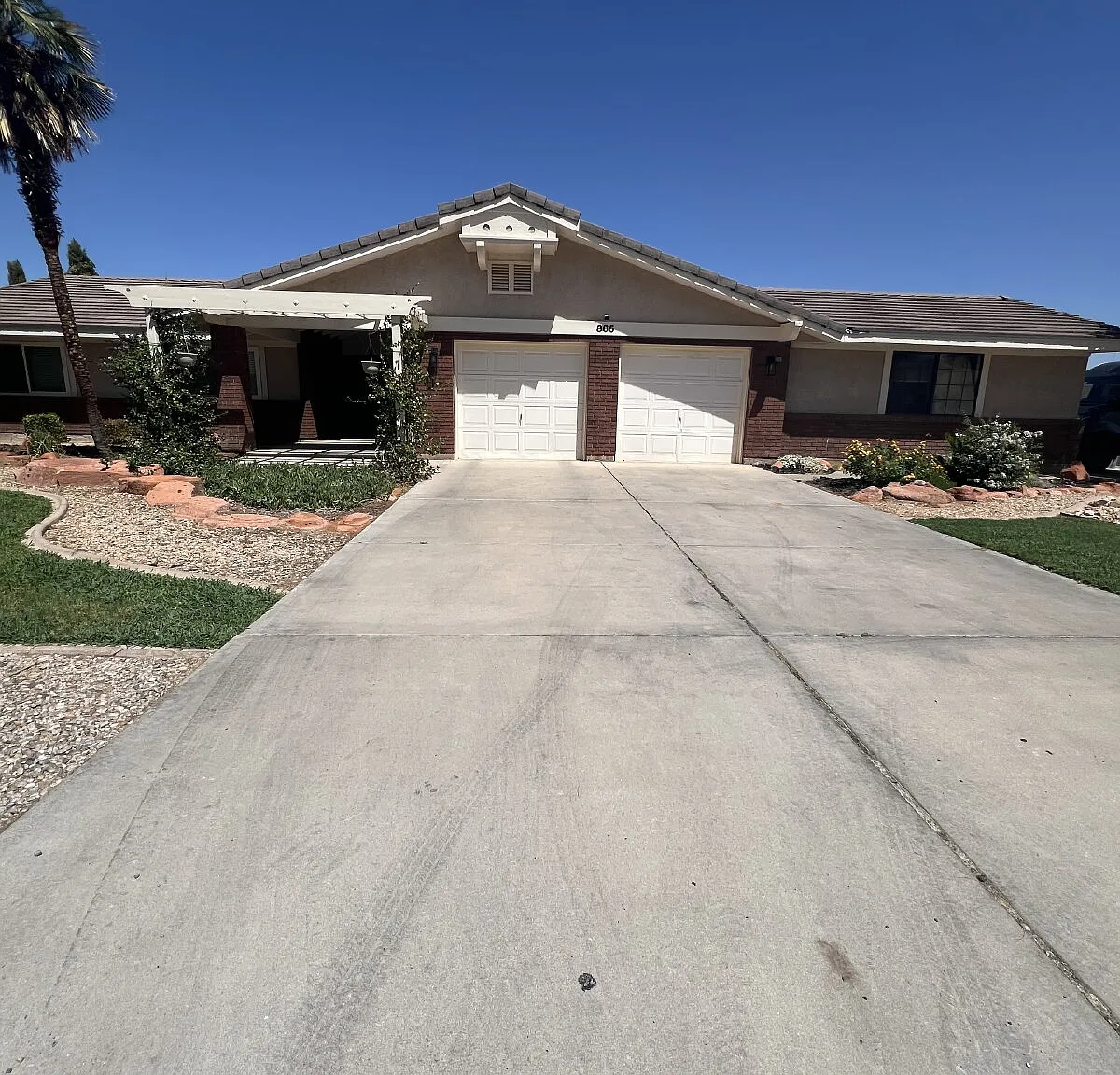 4 bed, 3.5 bath, $3,000 — Photo 1