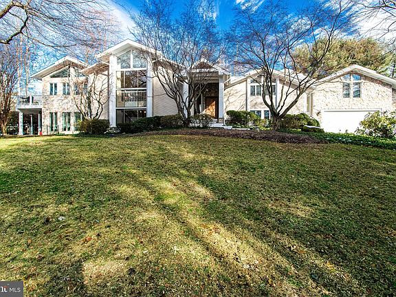 2nd image of 10200 Forest Lake Dr