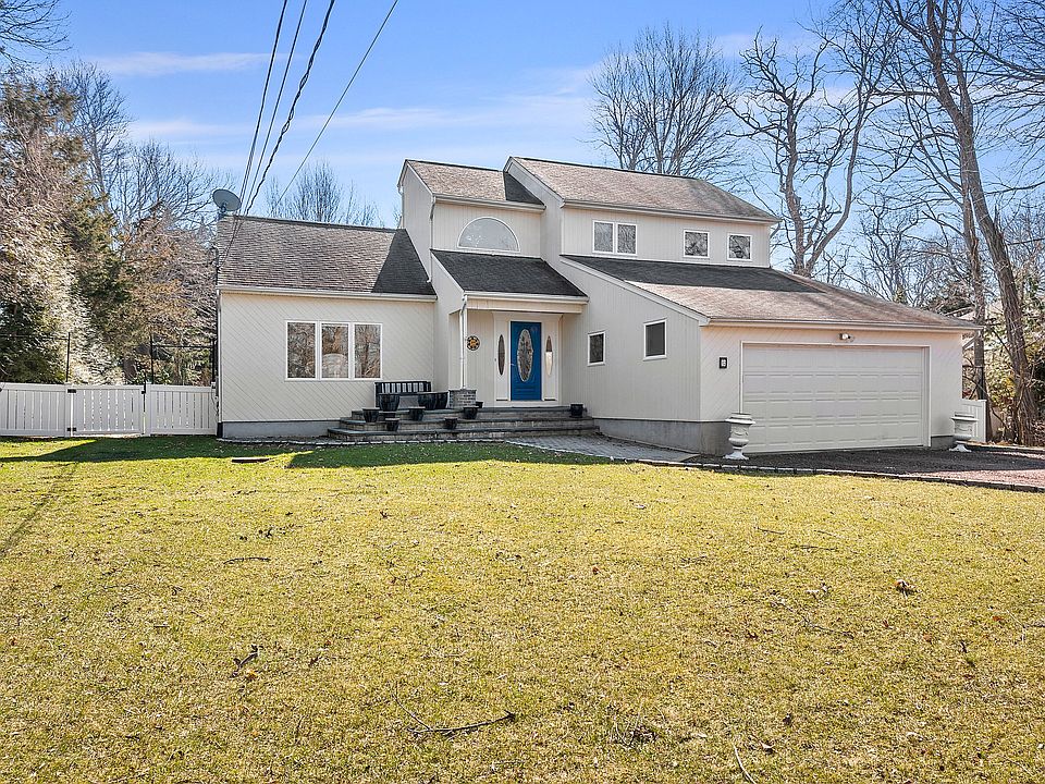 1st image of 12 N Harbor Dr