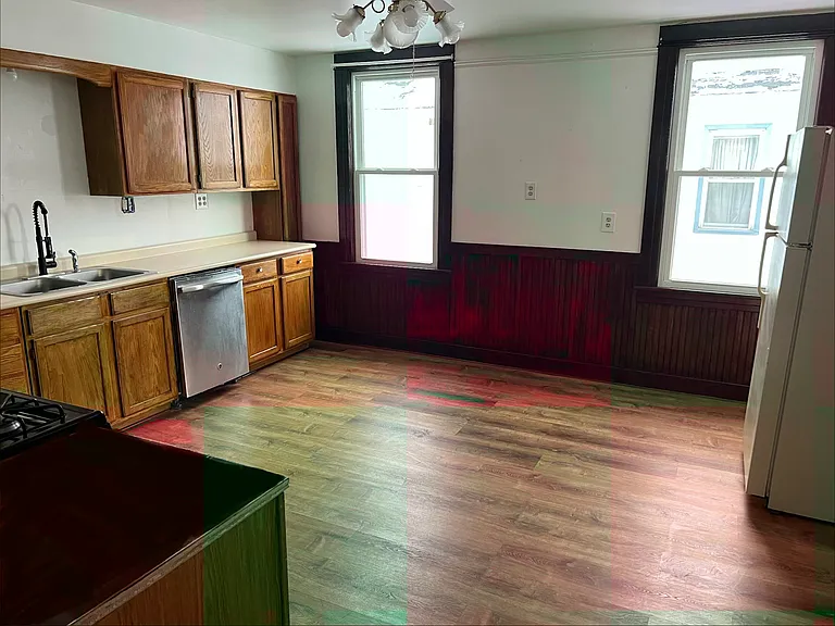28 Crane St #26 — Photo 2