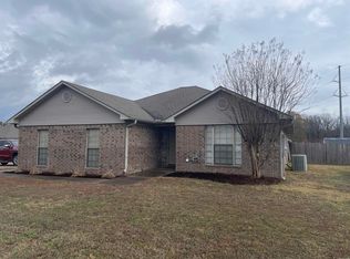 1720 Milestone Dr, Conway, AR 72034