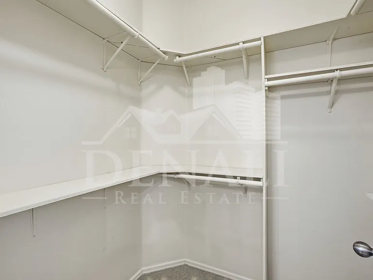 584 N Highlands Grove Ln — Photo 19