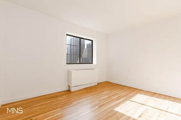 Rented by MNS Marketing | media 9