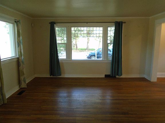 4th image of 2027 W Montgomery Ave